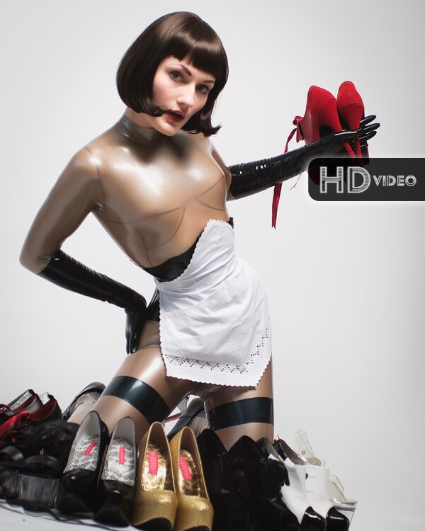 Bonny Jumm - The maid & the shoes